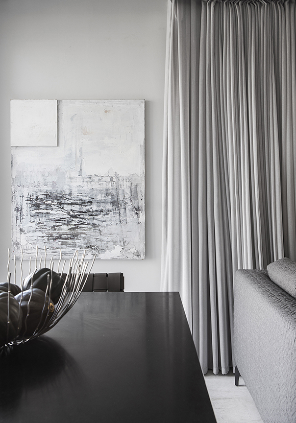 Black white dining room small