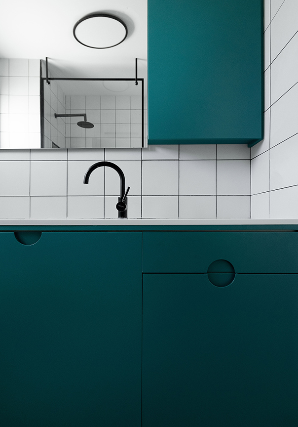 Green bathroom small