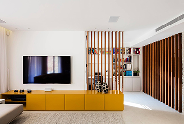 Wood partition Living room small